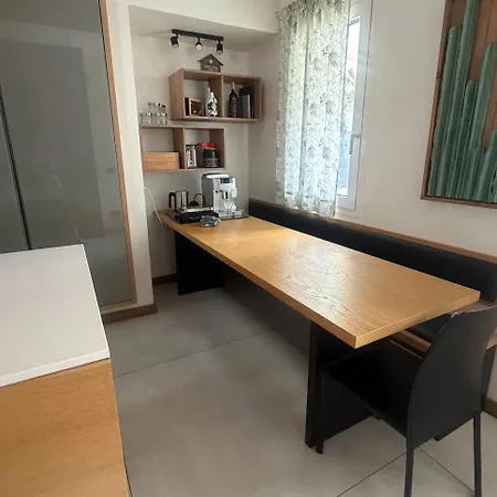 Apartament Leila Dervio